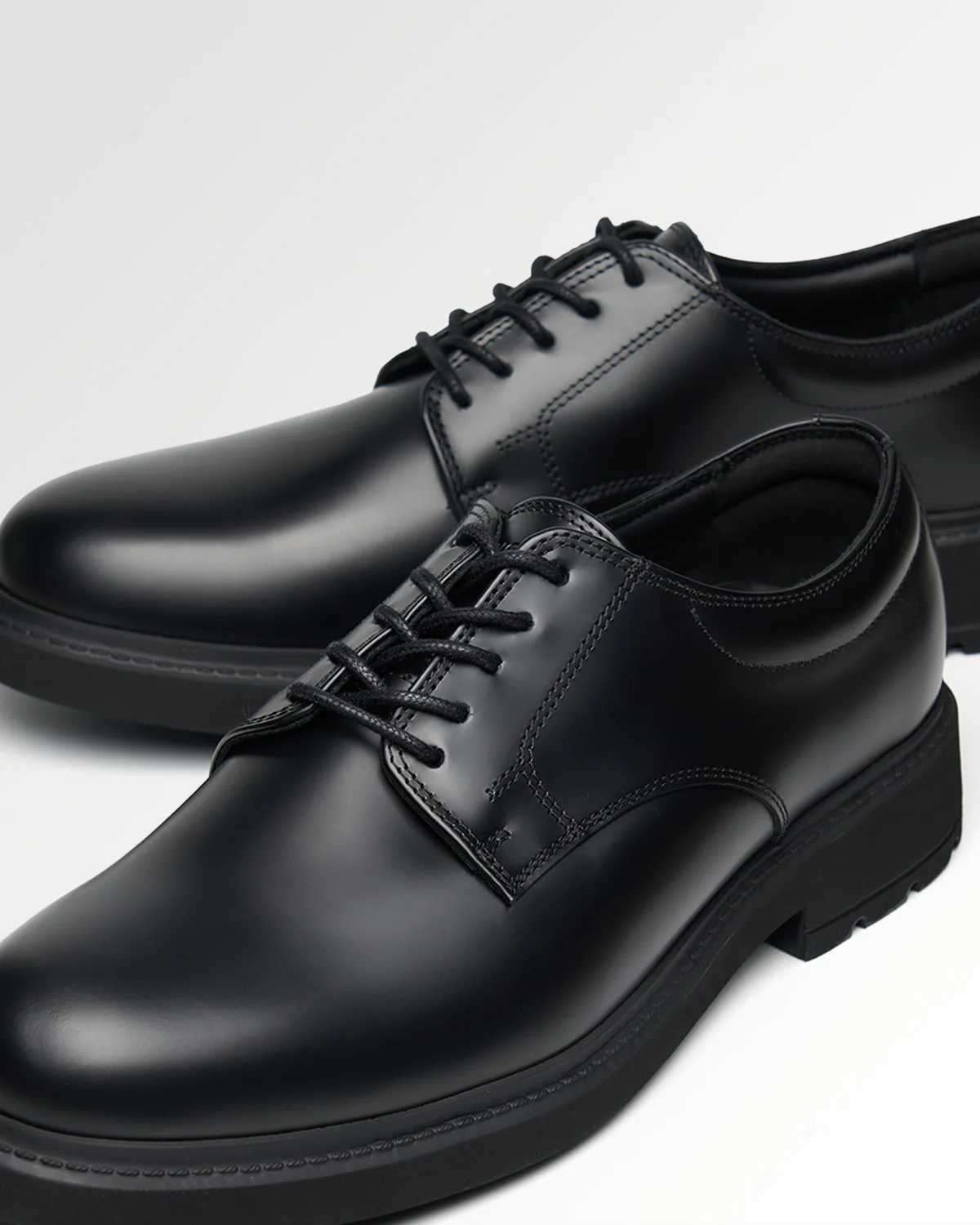 Clean Derby Polido Black - Image 3