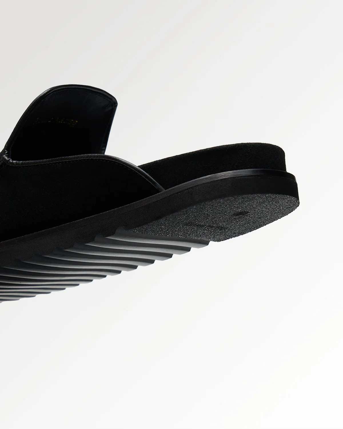 Clog Suede Black - Image 4