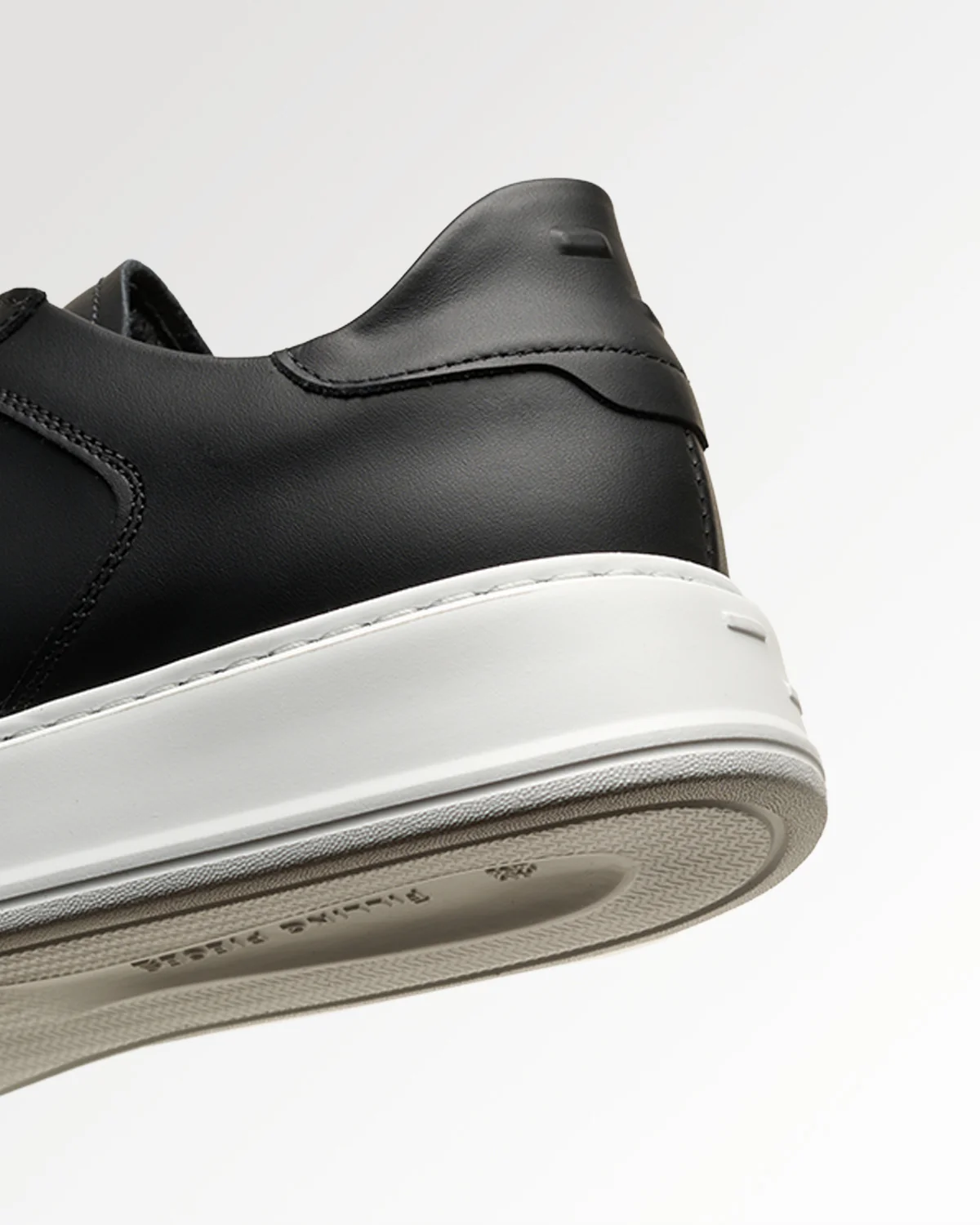 Evo Court Nappa Black - Image 4
