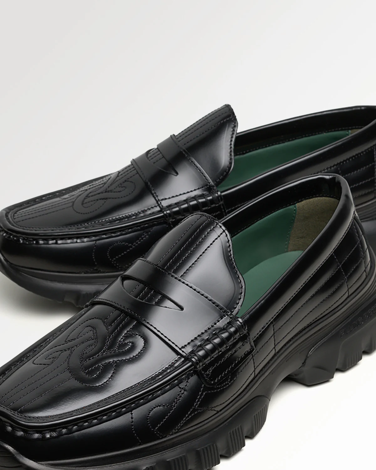 Hybrid Loafer Quilted Black - Image 3