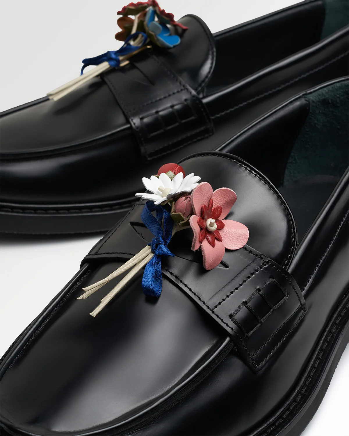 Loafer Bouquet Black - Image 3