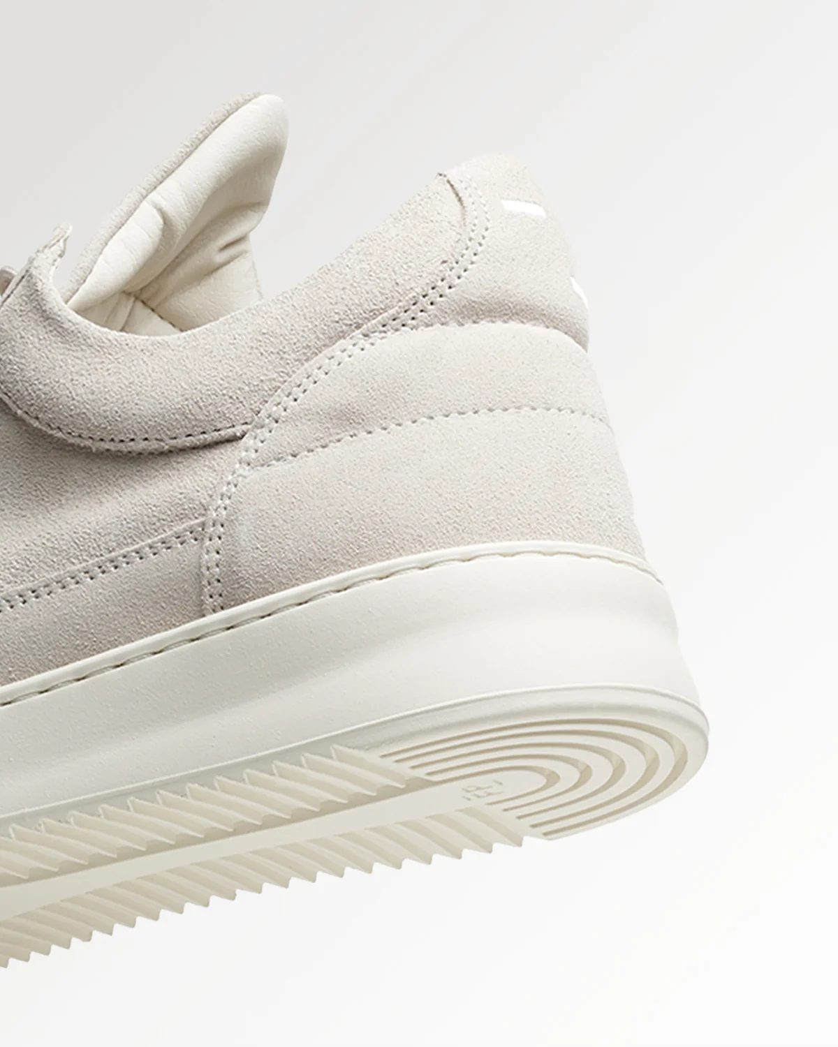 Low Top Suede Organic Off White - Image 4