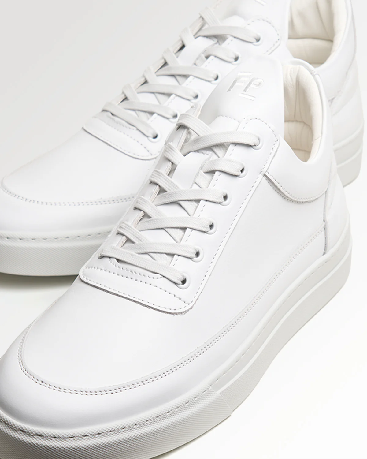 Low Top Wide White - Image 3