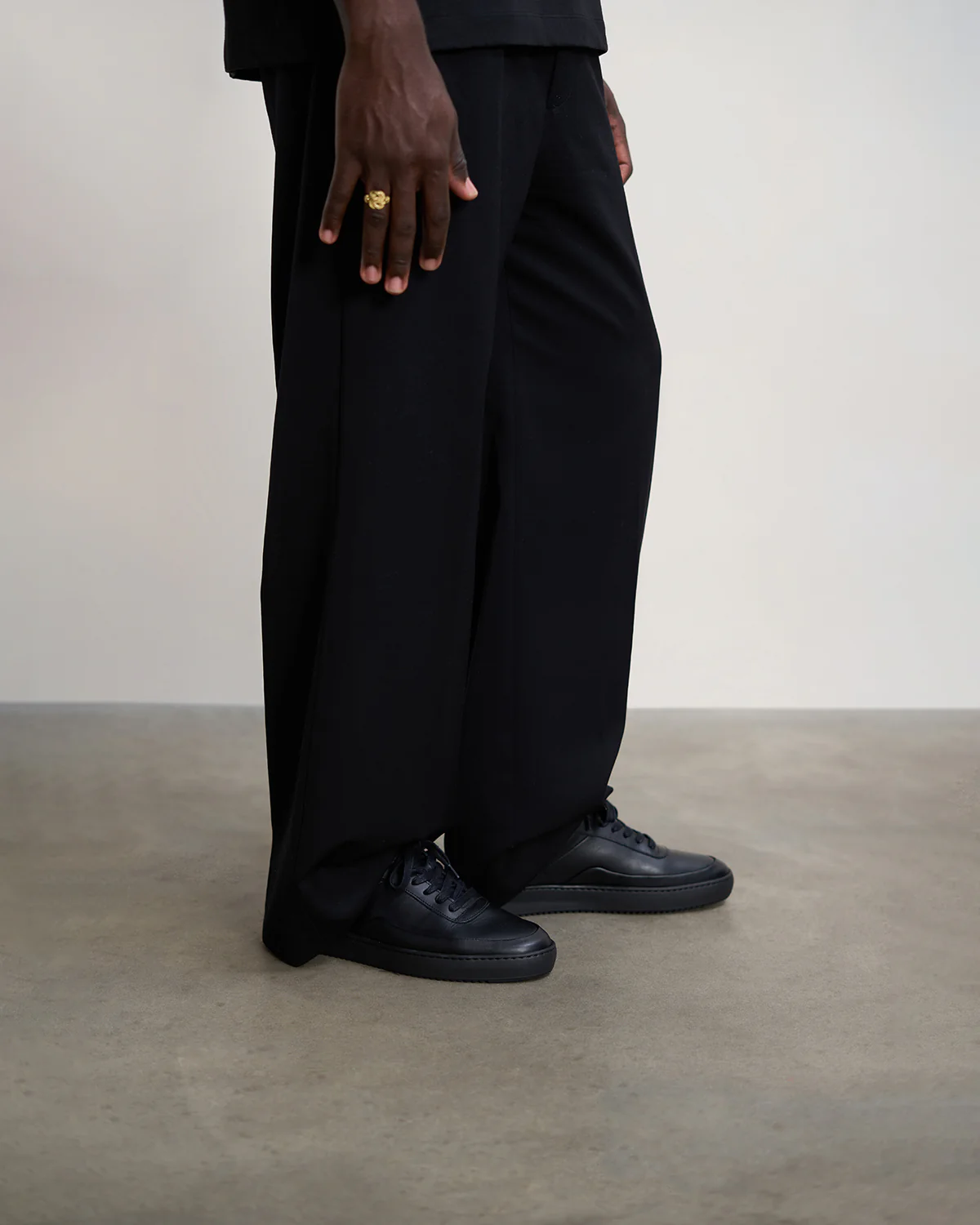 Mondo Seamless Black - Image 6