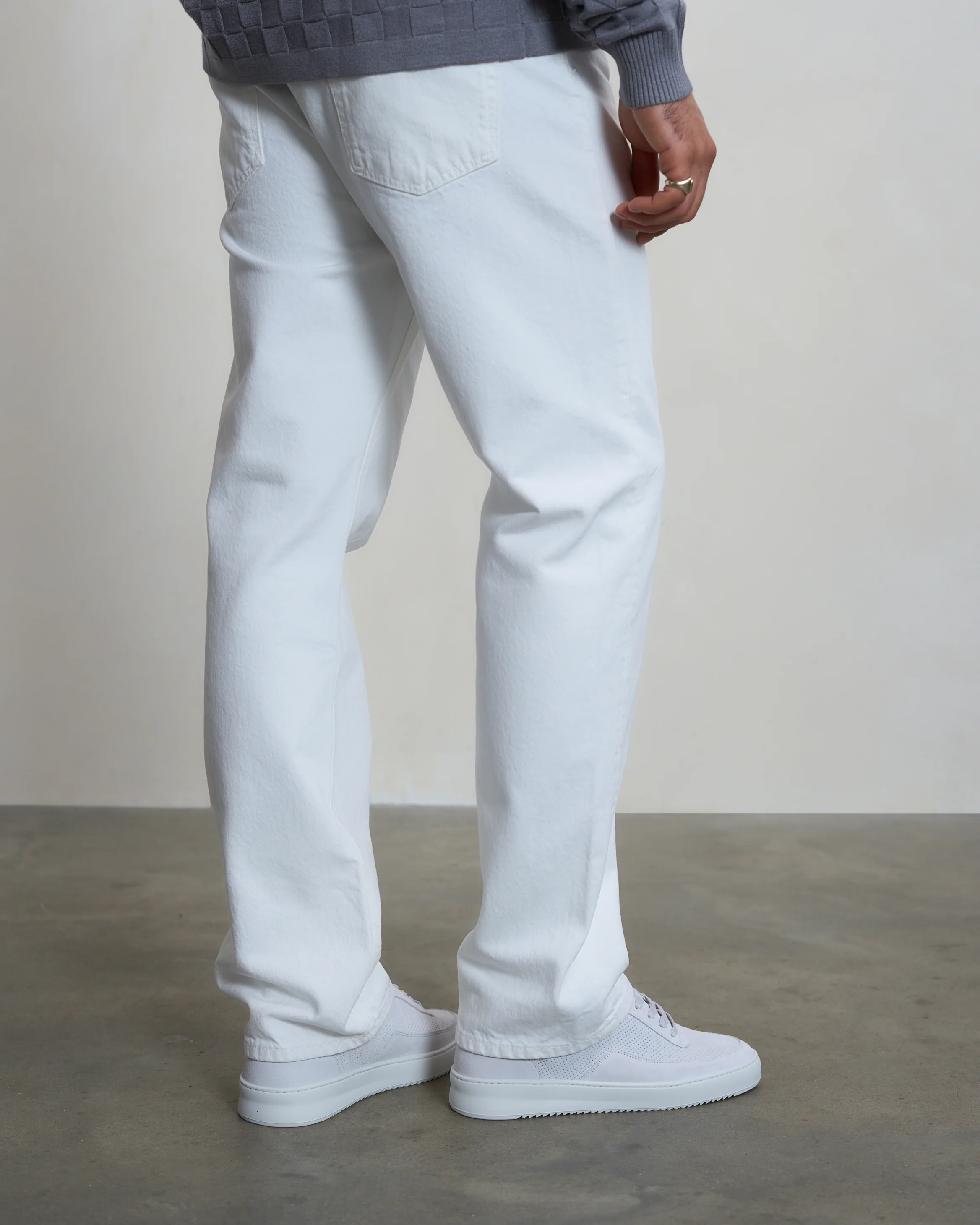 Mondo Suede Perforated White - Image 7