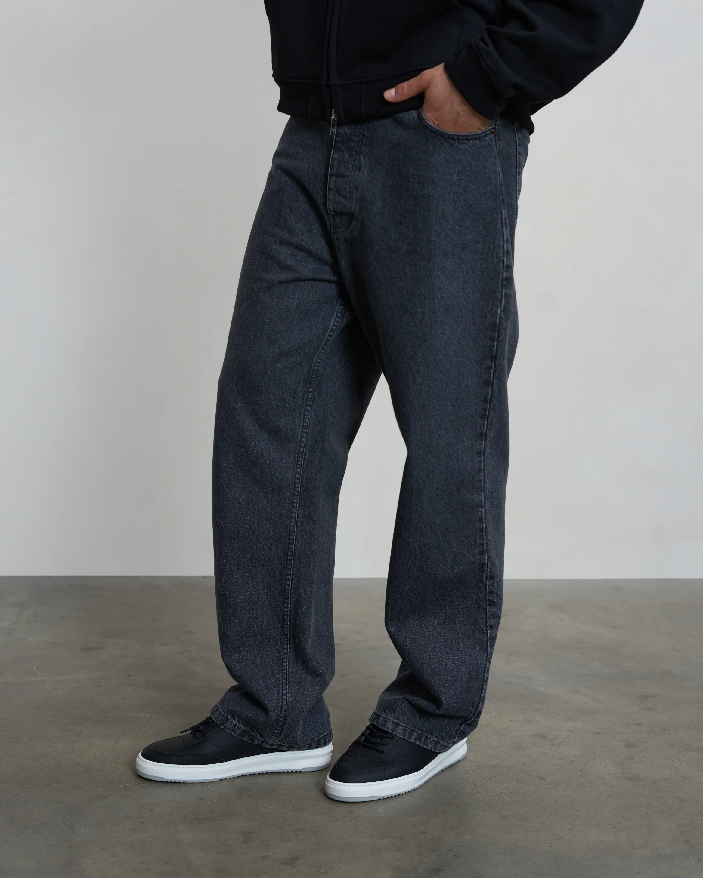 Mondo Trim Black - Image 6