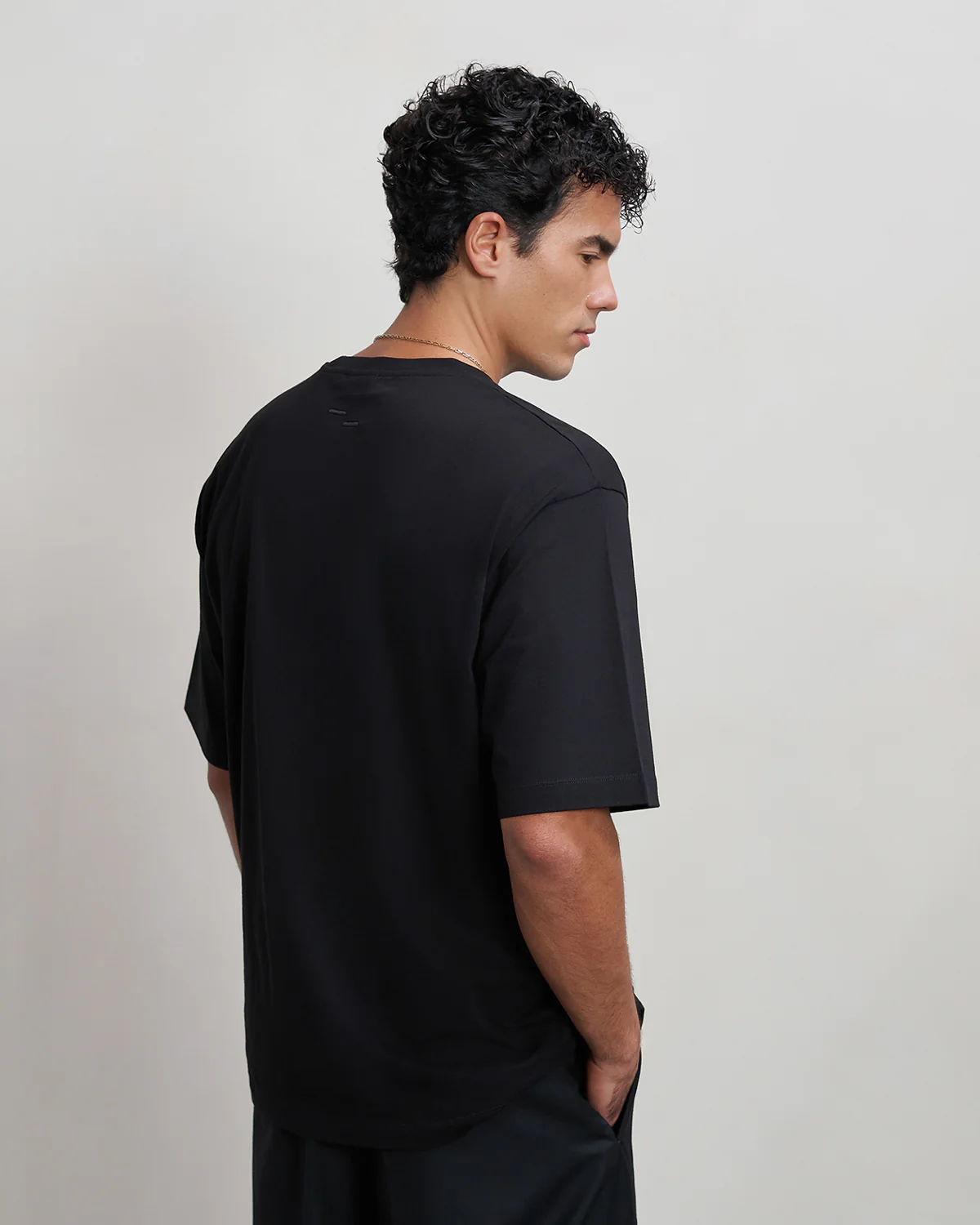 T-shirt Boxy Embroidered Black - Image 7