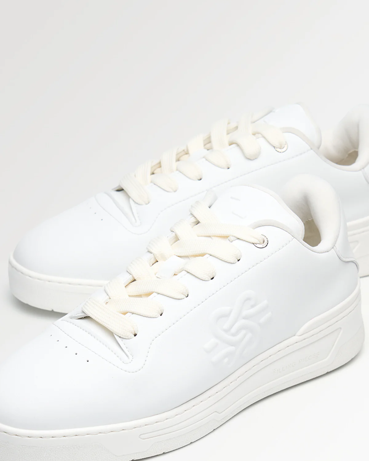 Voyage Knot All White - Image 3
